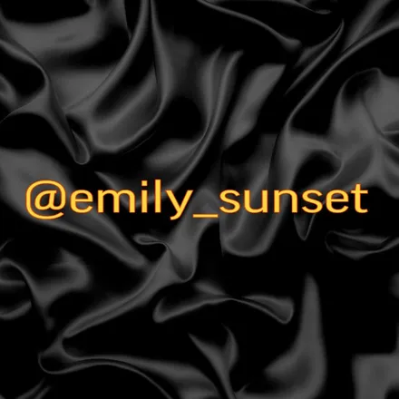 OnlyFans cuenta emily_sunset header 2