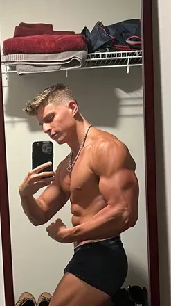 OnlyFans cuenta huntergreywrestling avatar 1