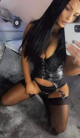 OnlyFans account  chelseamarie1997 header 2