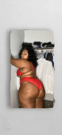 OnlyFans cuenta izzathiccbratt header 2