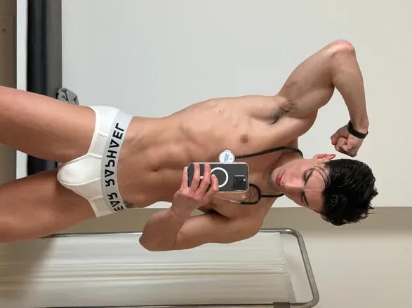 OnlyFans cuenta real_emanueleof header 2