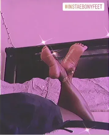 OnlyFans cuenta missprettyuglyfeet avatar 1