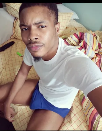OnlyFans cuenta taheemtheartist header 2