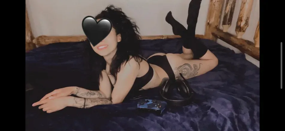 OnlyFans cuenta crlyrx8 header 2