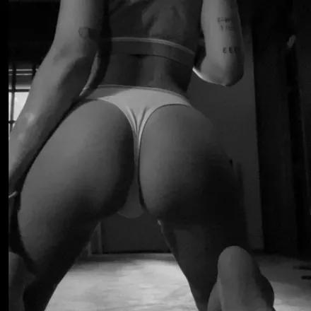 OnlyFans cuenta hannah_1993 header 2