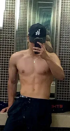 OnlyFans account  xoyohan avatar 1