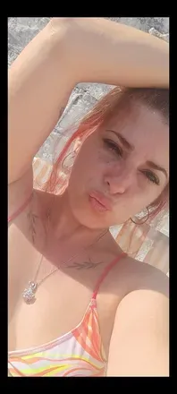 OnlyFans cuenta larastange avatar 1