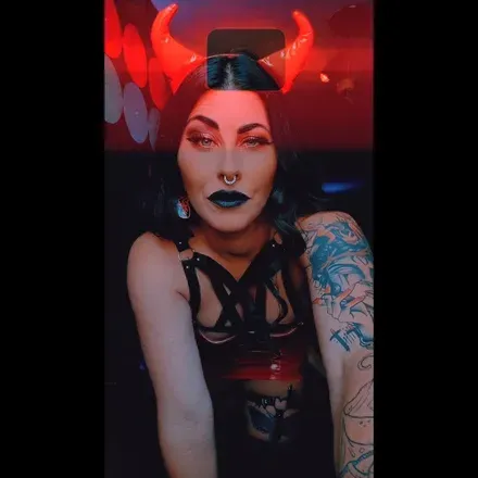 OnlyFans cuenta holleyhorror avatar 1
