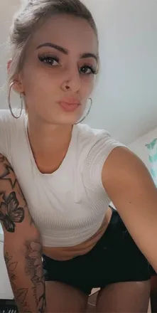 OnlyFans cuenta yomommashouse12 avatar 1