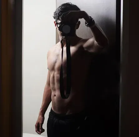 OnlyFans account  xtraq avatar 1