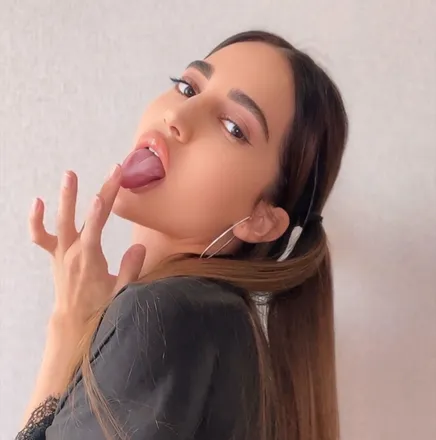OnlyFans cuenta kirafrost_one previous_avatars_1 3