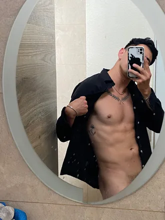 OnlyFans cuenta alexisuribev header 2