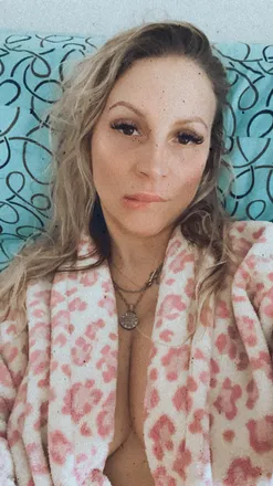 OnlyFans cuenta latinblondyinfire header 2
