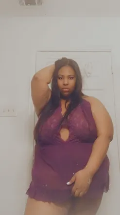 OnlyFans cuenta queenphatmha header 2