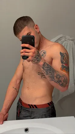 OnlyFans cuenta u207157952 header 2