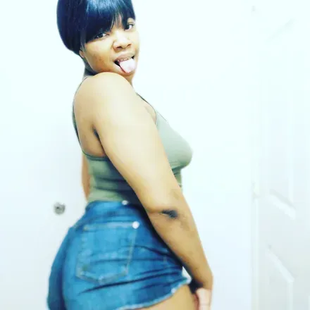 OnlyFans cuenta queenmimi22 avatar 1