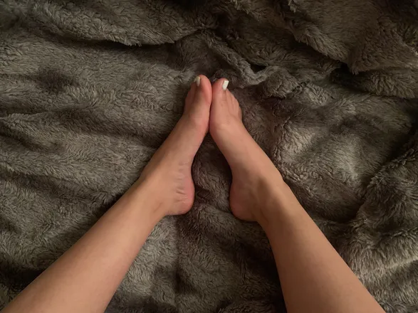 OnlyFans cuenta littlesurrprisee header 2