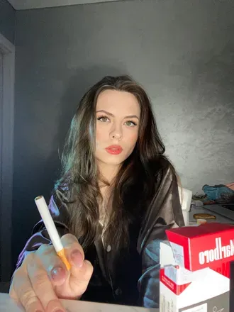 OnlyFans cuenta smokingjul avatar 1