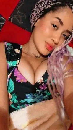 OnlyFans account  sofiijurado header 2