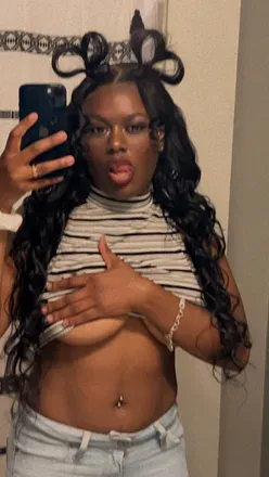 OnlyFans cuenta worshipqueenbre avatar 1