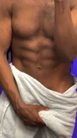OnlyFans cuenta whotfareyouuu header 2