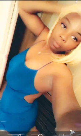 OnlyFans cuenta iamherforyou header 2