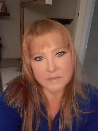 OnlyFans account  redtreasure avatar 1