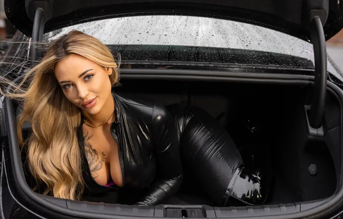 OnlyFans cuenta poppymayxx header 2