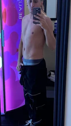 OnlyFans cuenta piercedhips avatar 1