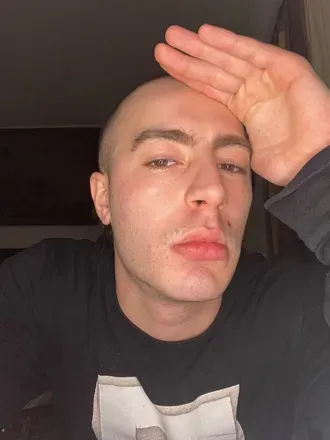 OnlyFans account  chicken.plug avatar 1