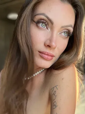 OnlyFans account  moonlit_mystik_kitten avatar 1