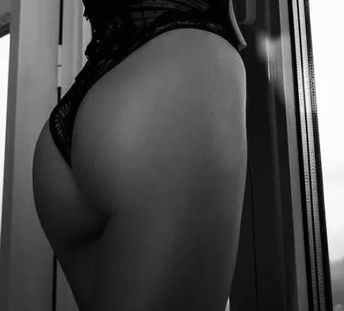 OnlyFans cuenta sylviavanhelsing header 2