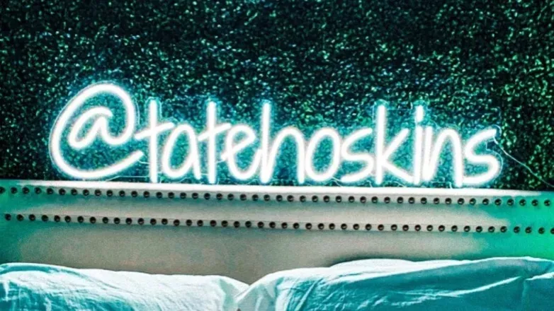 OnlyFans cuenta tatehoskins header 2
