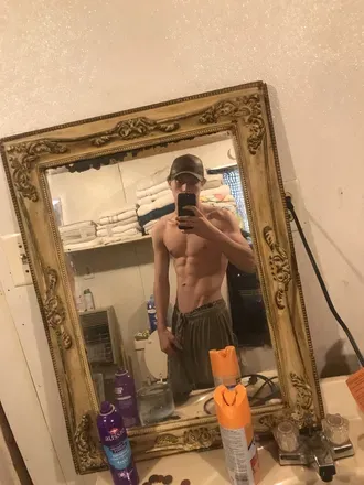 OnlyFans account  timothydoss avatar 1