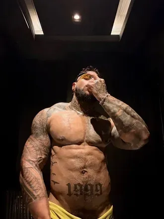 OnlyFans cuenta sebasgut07 header 2