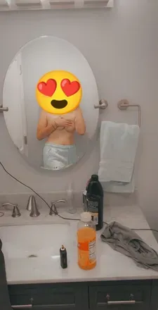 OnlyFans cuenta lovlylivi avatar 1