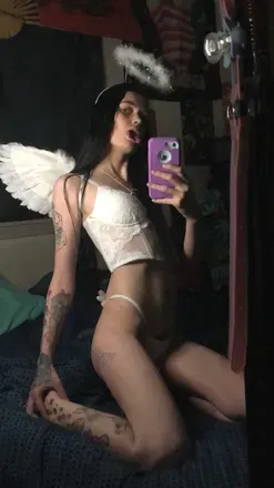 OnlyFans cuenta peacheyscreams avatar 1