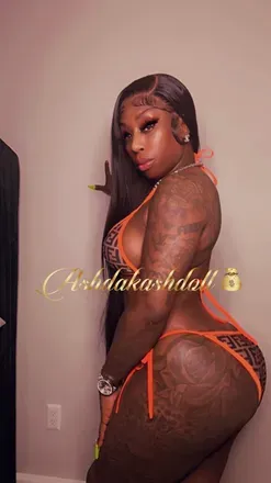 OnlyFans cuenta ashdakashdoll avatar 1
