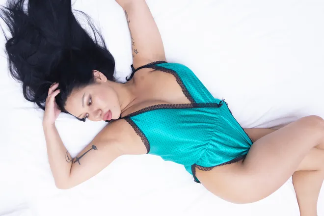 OnlyFans cuenta neondemonjade header 2