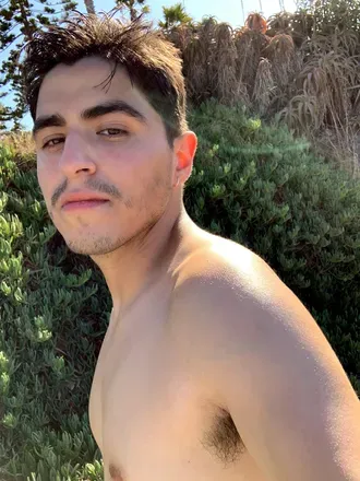 OnlyFans cuenta feetdeoro avatar 1