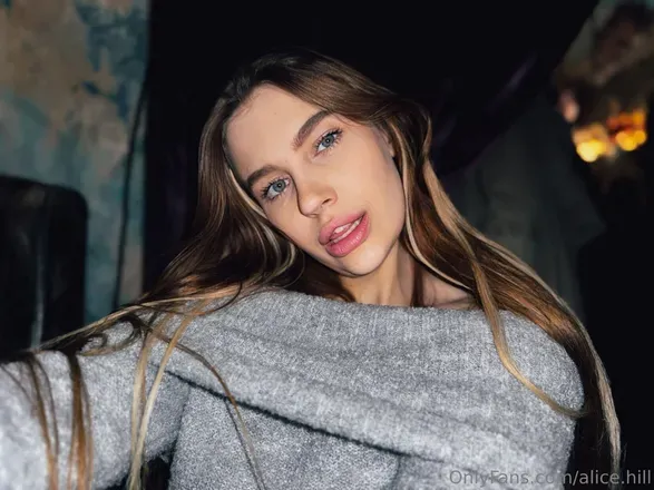OnlyFans cuenta alice.hill header 2