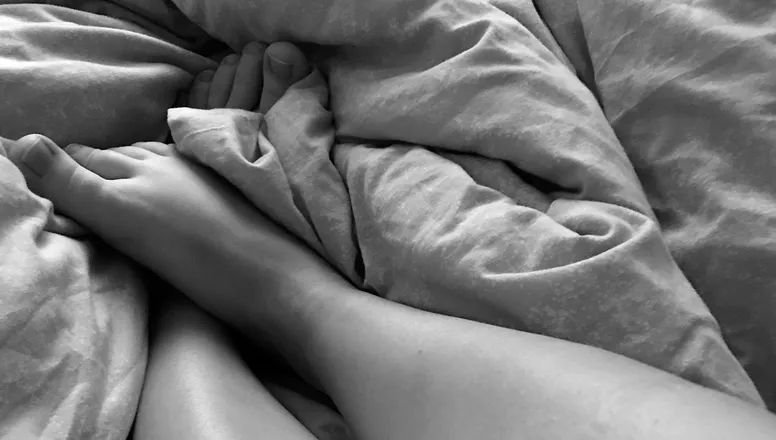 OnlyFans cuenta hourglasscutie header 2