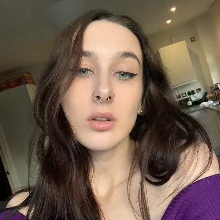 OnlyFans cuenta piercedpetitefree avatar 1