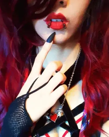 OnlyFans account  devilish_endevours avatar 1
