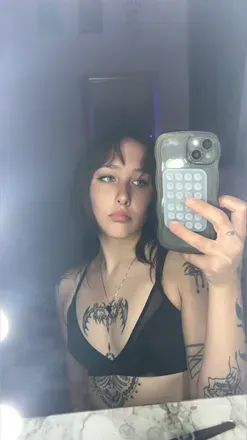 OnlyFans account  chaoticneutralbaby avatar 1