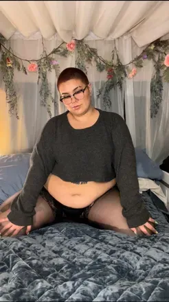 OnlyFans account  bewitched.switch avatar 1