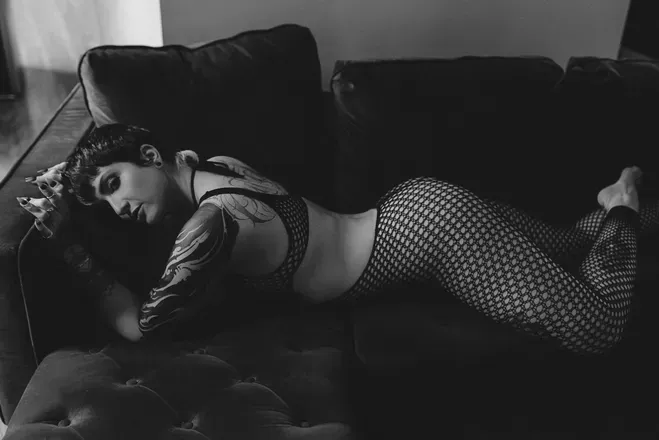OnlyFans cuenta sensualdomqueenv header 2