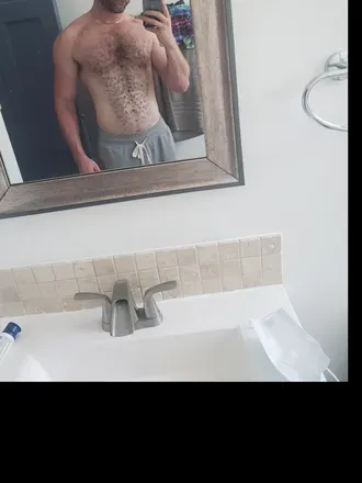 OnlyFans cuenta down4whateva88 avatar 1