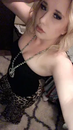 OnlyFans cuenta blonde_bomber00 avatar 1