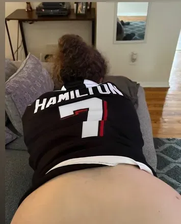 OnlyFans cuenta bbycurlyycutiee avatar 1